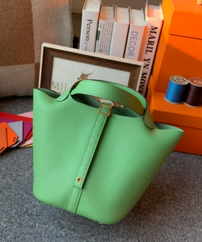 에르메스 피코탄18 아보카도그린 금장 끌레망스 가죽